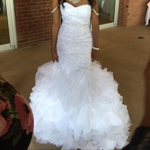 Wedding dress